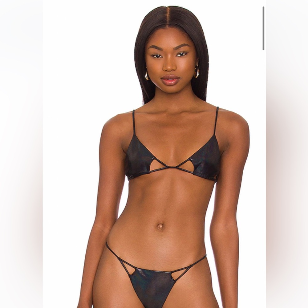 Bathing suit set, never worn. Tags still on it